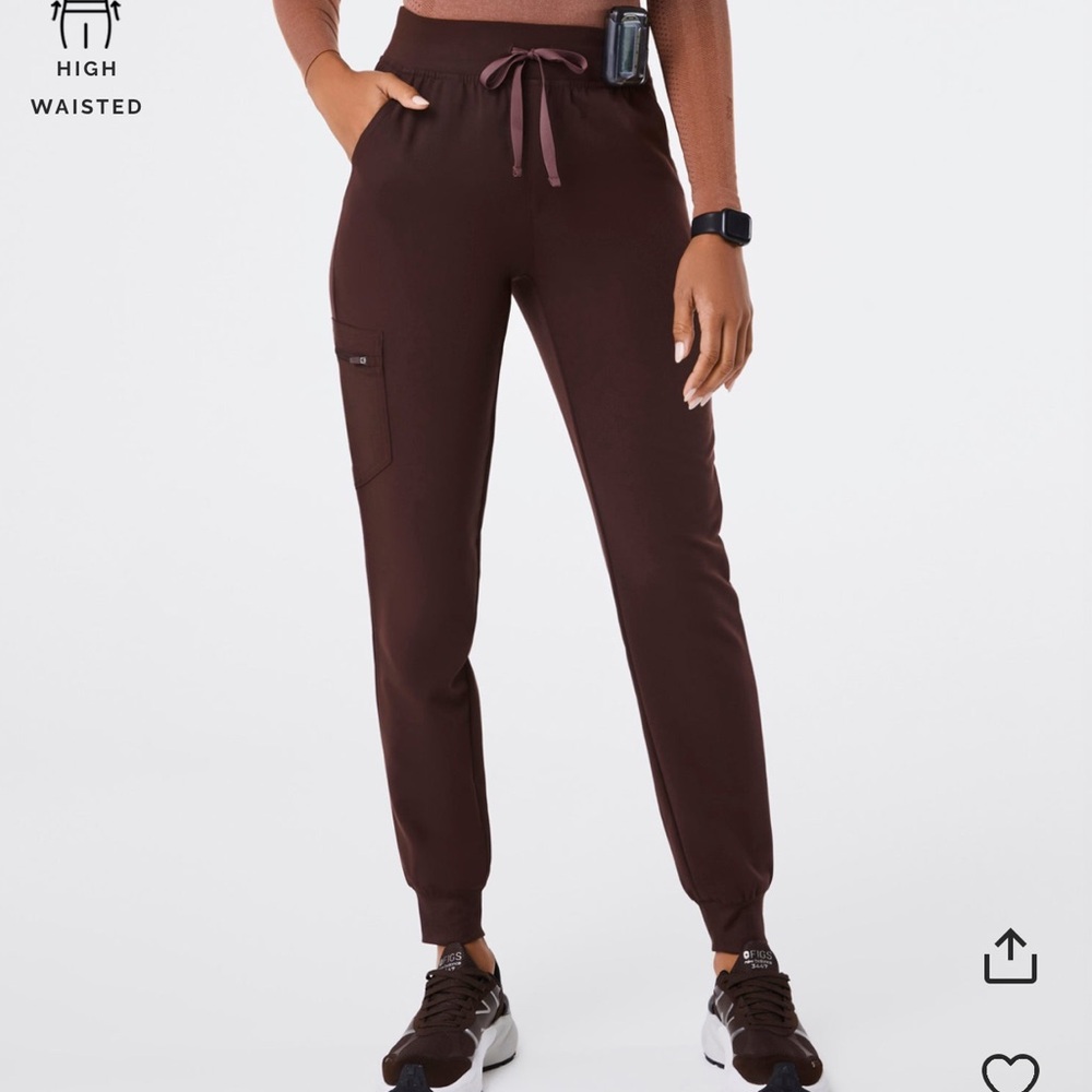 FIGS Zamora High Waisted Petite Jogger scrub pants